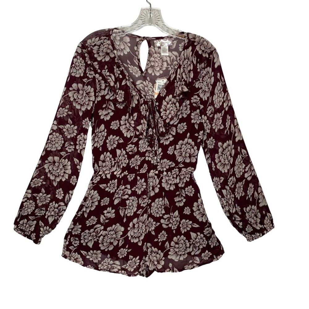 Band Of Gypsies NWT Long Sleeve Flowy Boho Romper Womens Small Maroon Floral